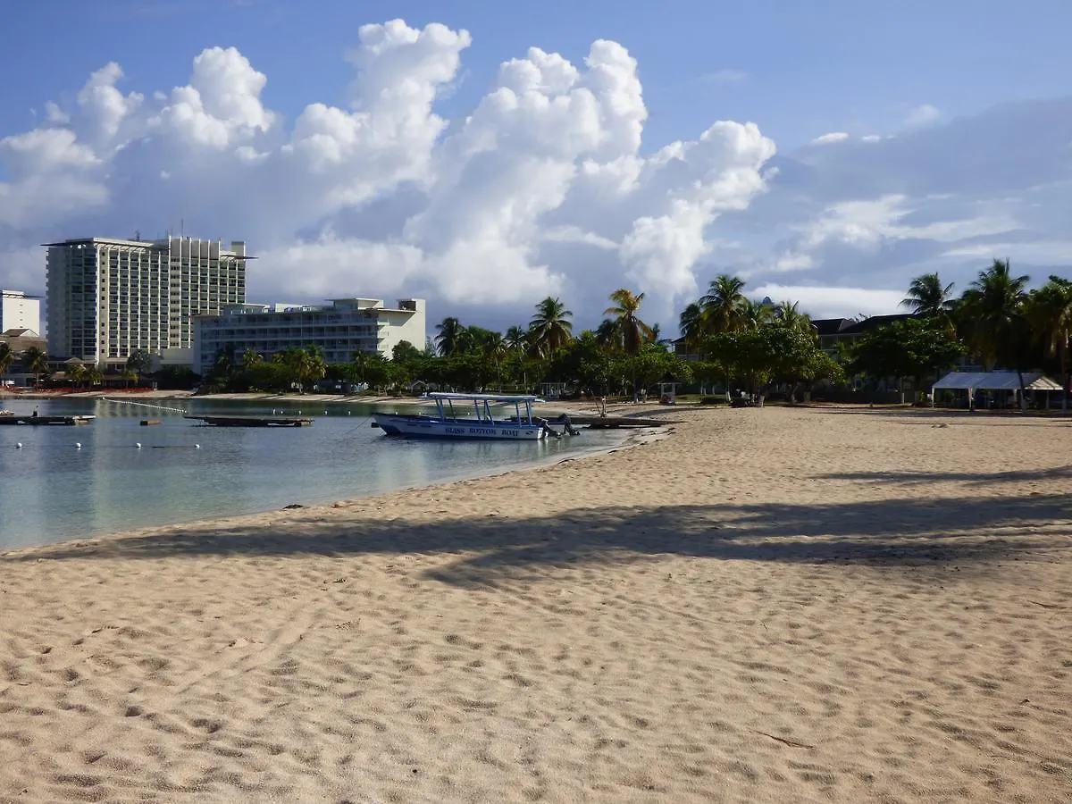 Aparthotel Beach Two Bedroom Loft Suite E29 Ocho Rios